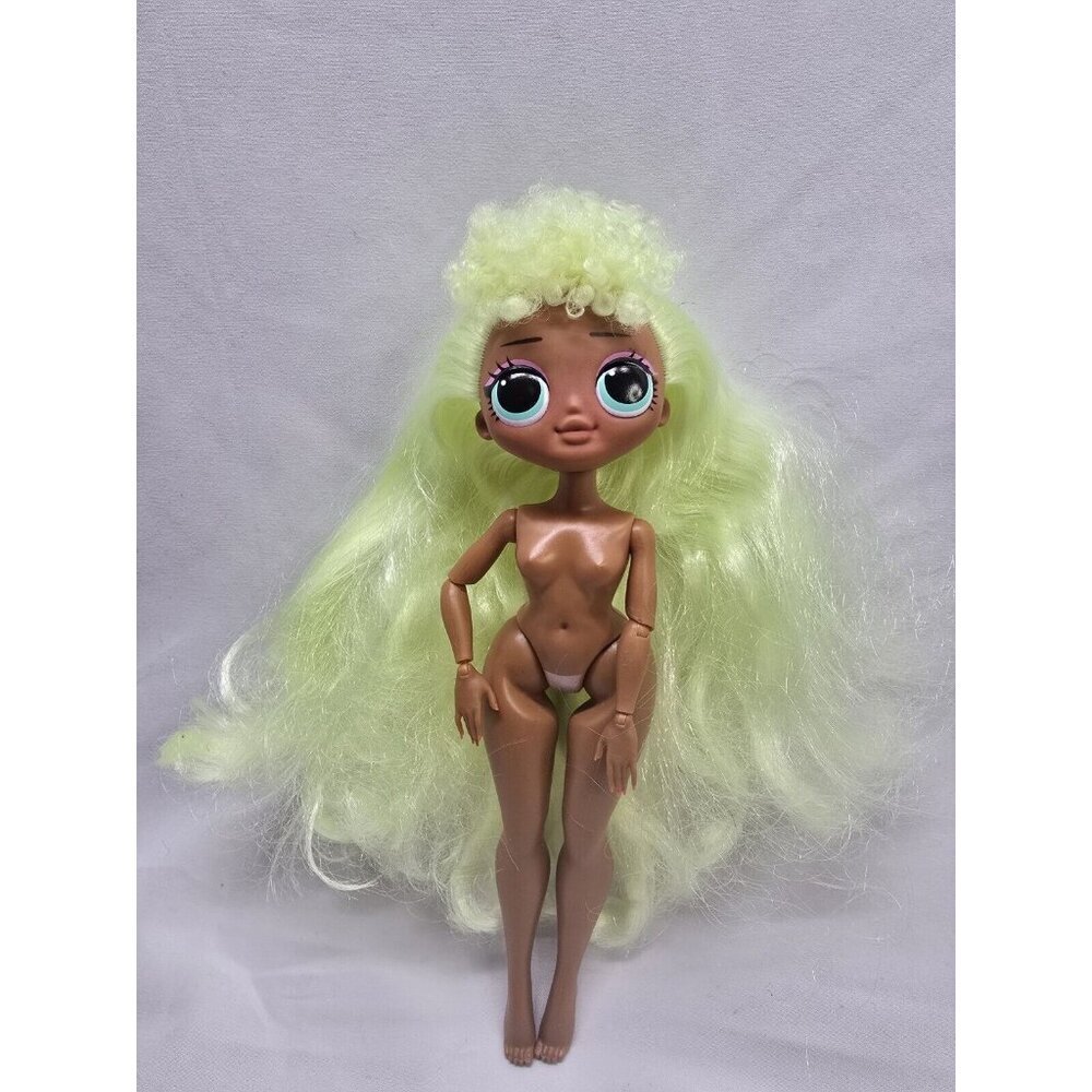 LOL OMG Series 1 Fashion Doll LADY DIVA Green Hair- Nude